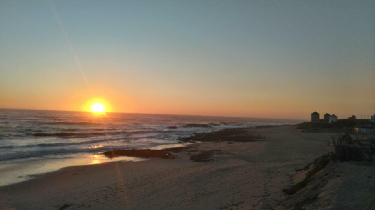 Beach Front Sunset Apartment Apúlia エクステリア 写真
